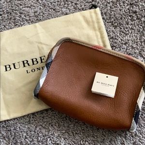 Burberry Accessory / Make Up Tote